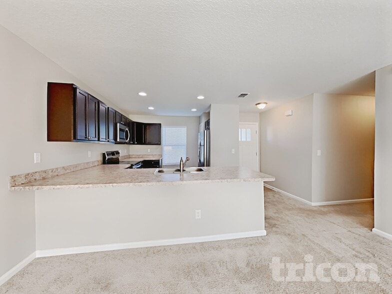 Building Photo - 1354 Sarahs Landing Dr