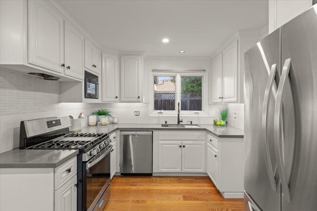 Building Photo - 1028 Clark Ave