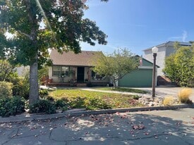 Building Photo - 3730 Pontiac St