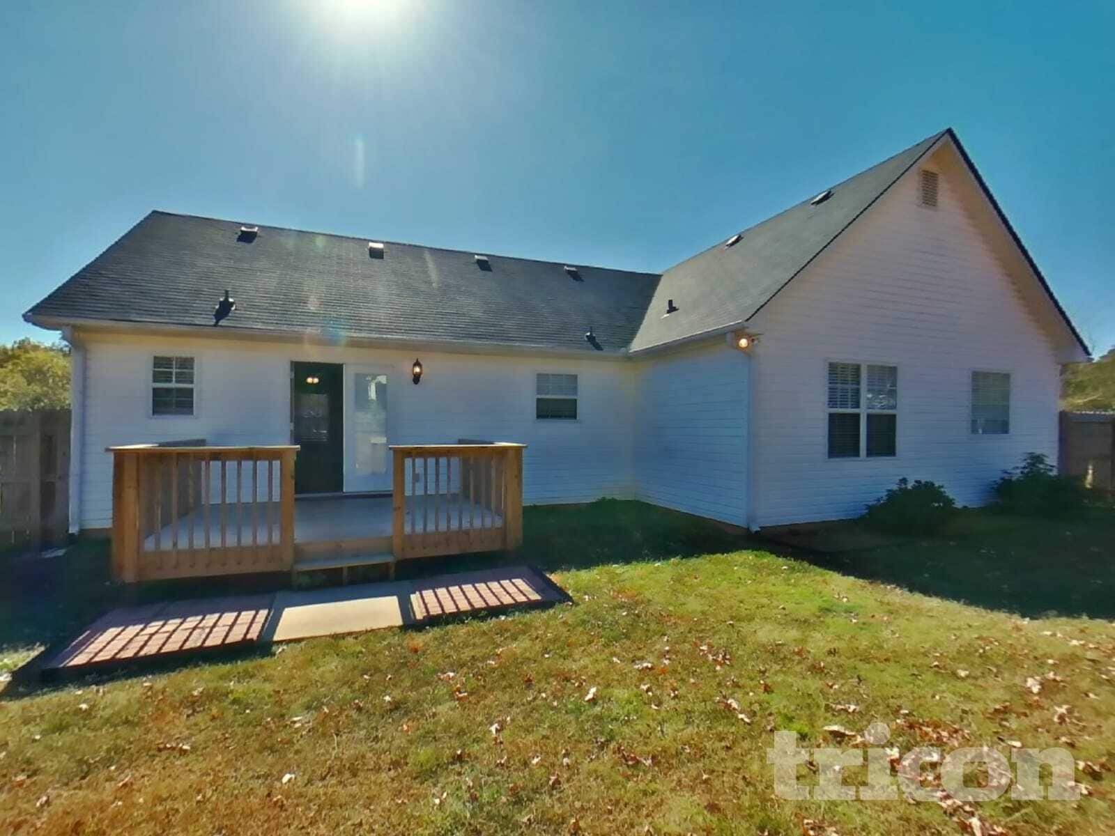 Building Photo - 20 Hillock Ct