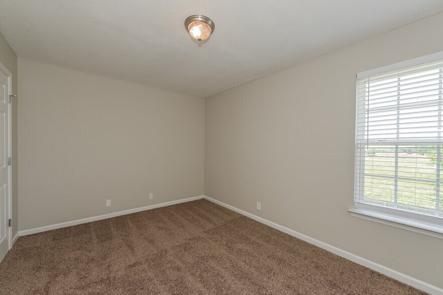 Building Photo - 3035 Ace Wintermeyer Dr