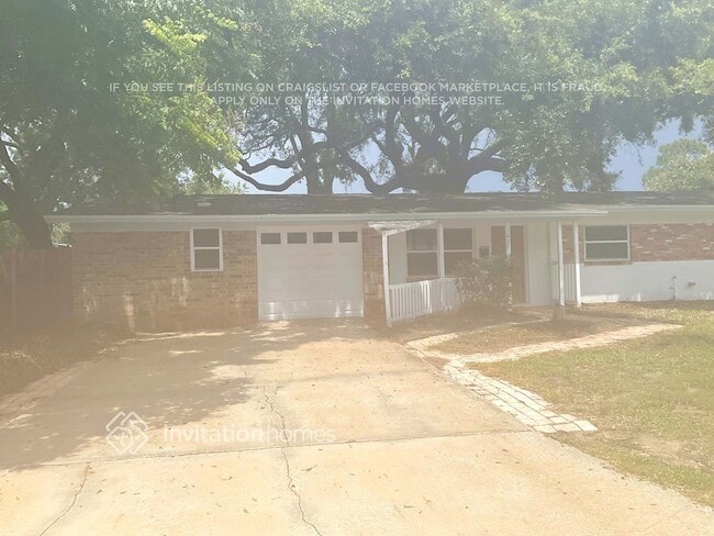 Building Photo - 1627 Bentin Dr S