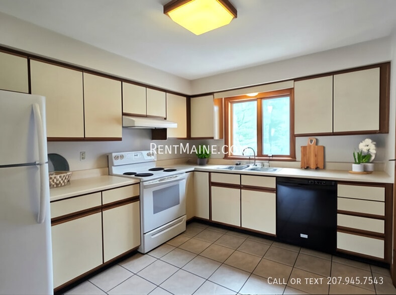 Primary Photo - 7 Hartley St
