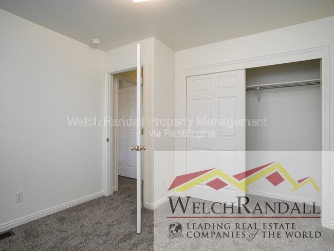 Building Photo - 745 30th St