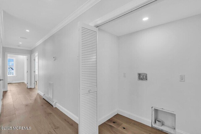 Building Photo - 141 Vanard Dr