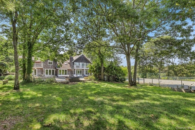 Building Photo - 9 Rosebud Ln