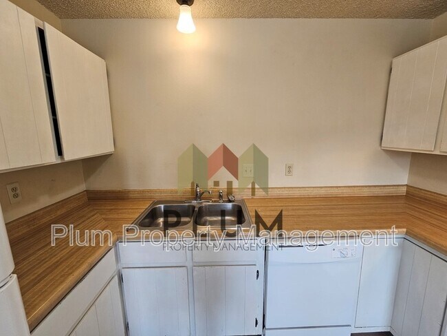 Building Photo - 5602 Bridger Ct