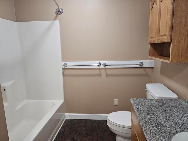 Building Photo - 30 Sterling Ln