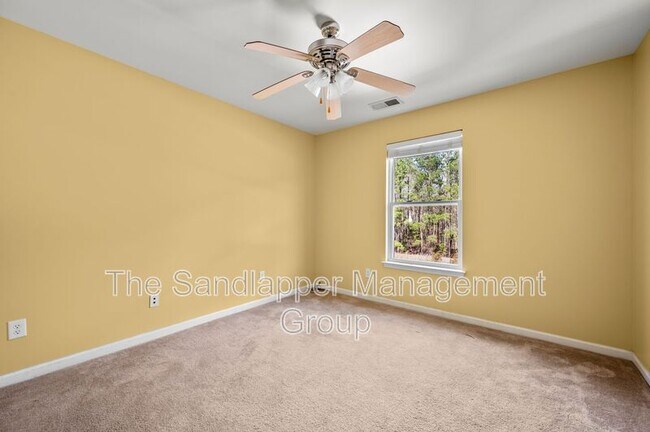 Building Photo - 217 Meadow Wood Rd