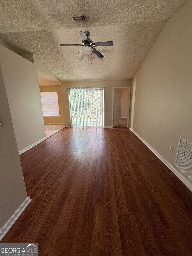 Building Photo - 95 Talbot Ct