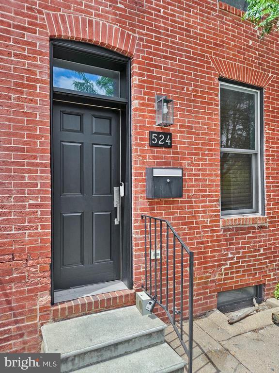 Building Photo - 524 N Patterson Park Ave