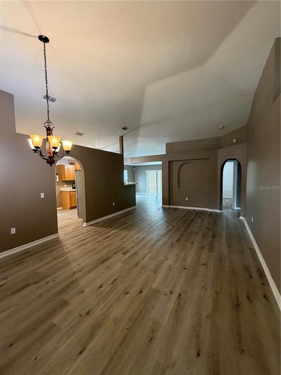 Building Photo - 5539 Sycamore Canyon Dr