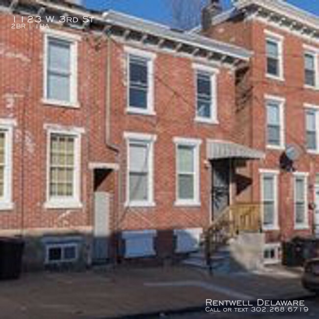 Primary Photo - Beautiful Renovated Townhome $1100