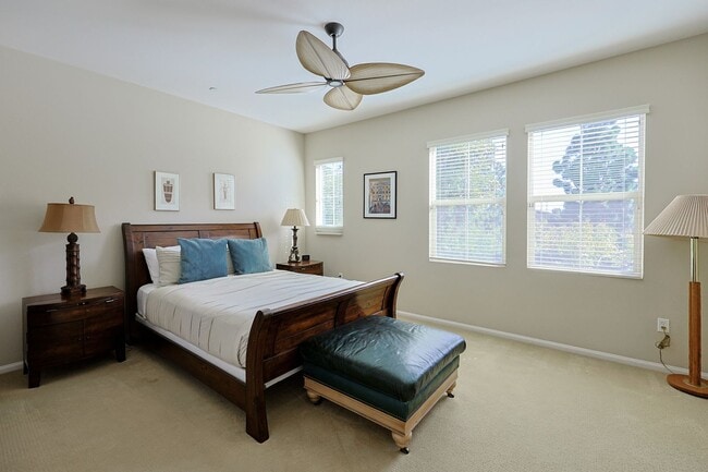 Building Photo - Fully Furnished 2-Bed, 2.5-Bath Home with ...