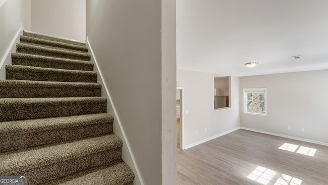 Building Photo - 848 Ridge Ave NW