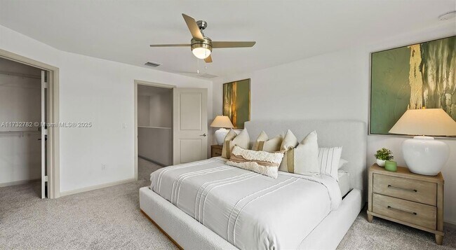 Building Photo - 5600 NW Coventry Cir