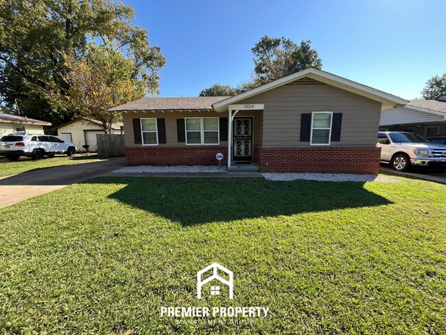 Primary Photo - 3124 S Goodlett St
