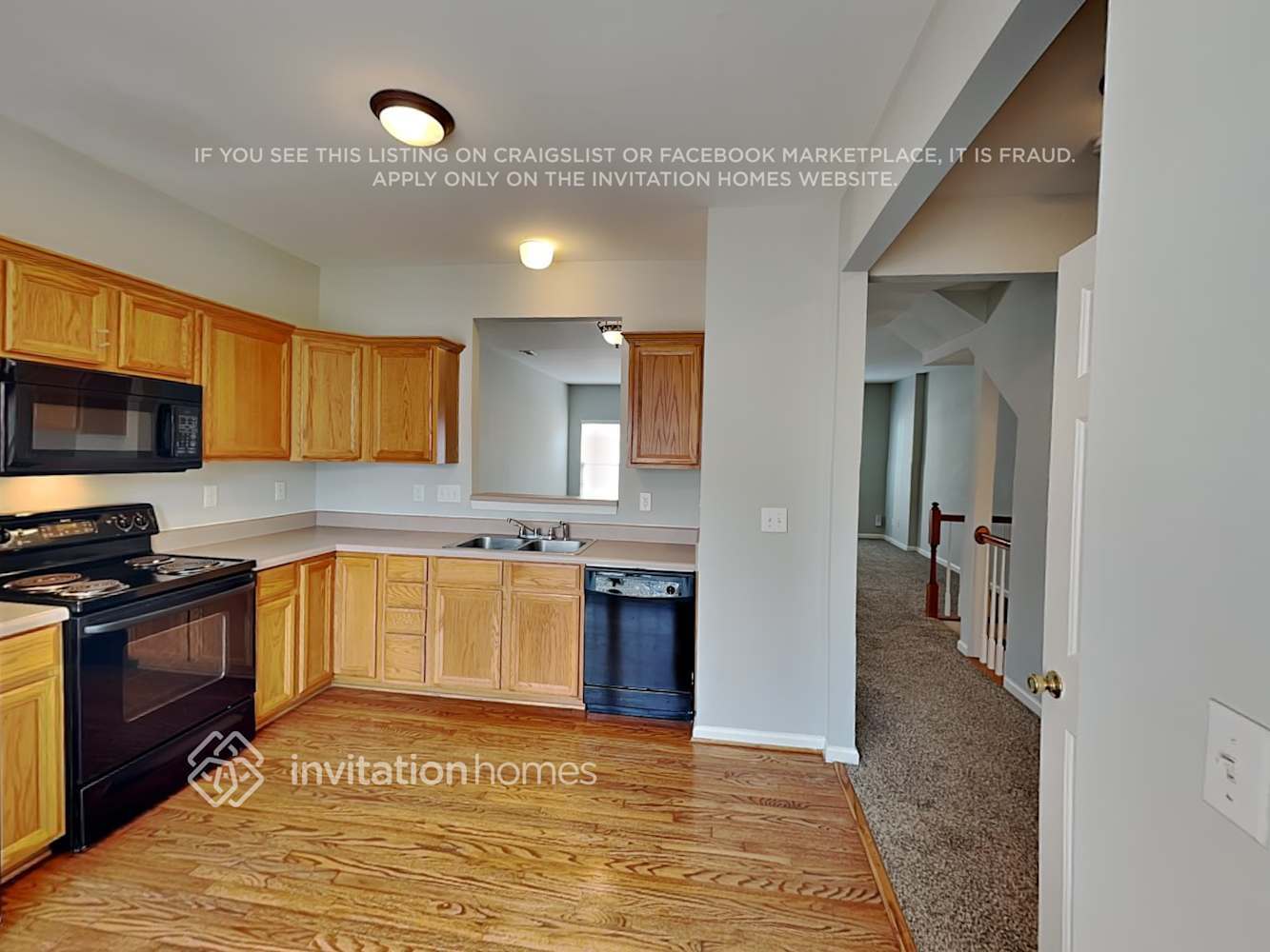 Building Photo - 9512 Blossom Hill Dr