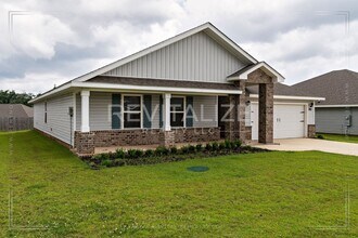 Building Photo - COMING SOON      Beautiful 4 Bedroom/2 Bathroom House in West Mobile with Community Pool!