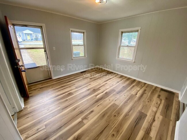 Building Photo - 1805 Ridge Ave