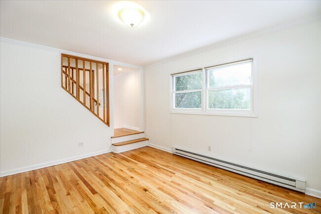Building Photo - 57 Cedar Dr
