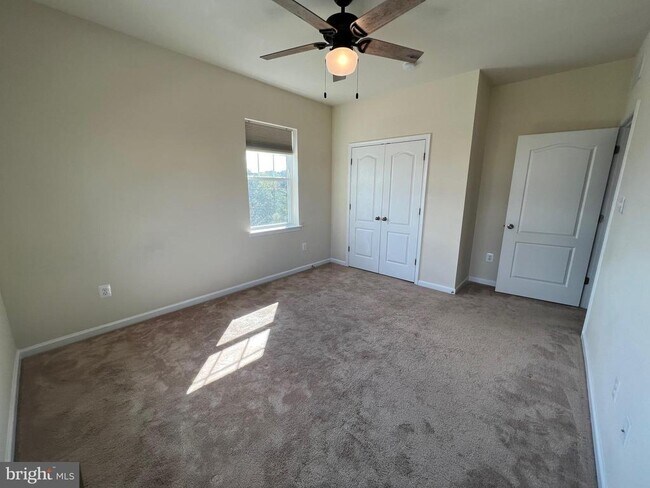 Building Photo - 7031 Starwort Wy