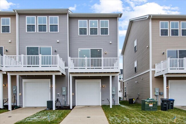 Building Photo - Available Now! Gorgeous New Construction 3 Story Town Home