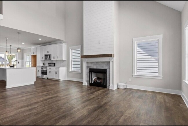 Building Photo - 538 Willow Grv Ct