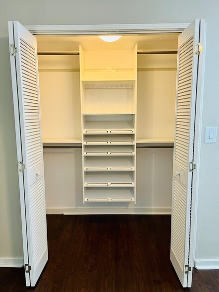 Building Photo - 67 Windsor Ln