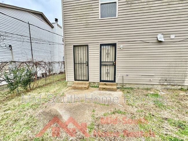 Building Photo - 3538 Christine Rd