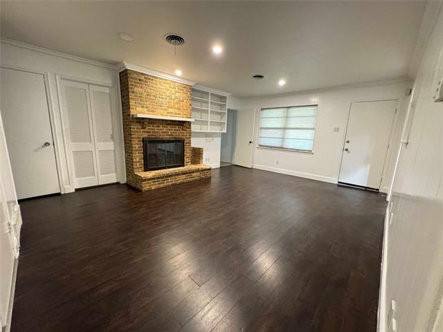 Building Photo - 802 Brookhurst Dr