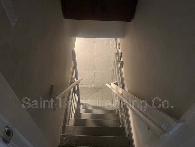 Building Photo - 7411 Jenwood Ave