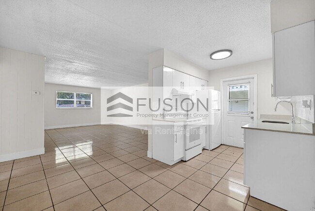 Building Photo - 861 SW 74th Terrace