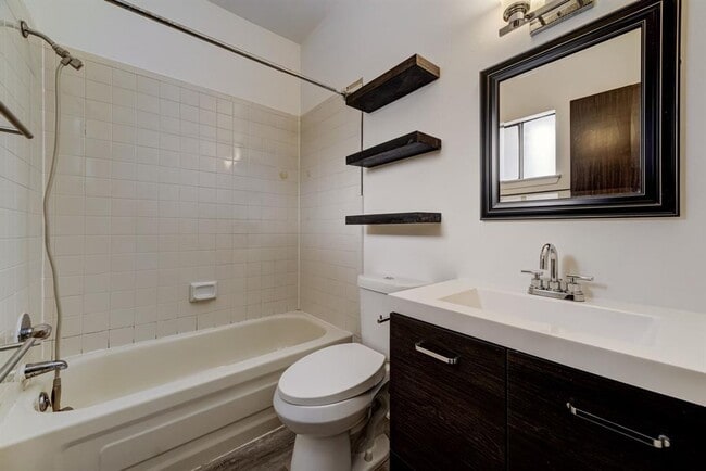 Building Photo - 3316 Guadalupe St