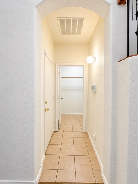 Building Photo - 2067 Violeta Cir SE