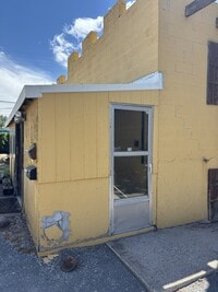 Building Photo - 938 S 2nd Ave