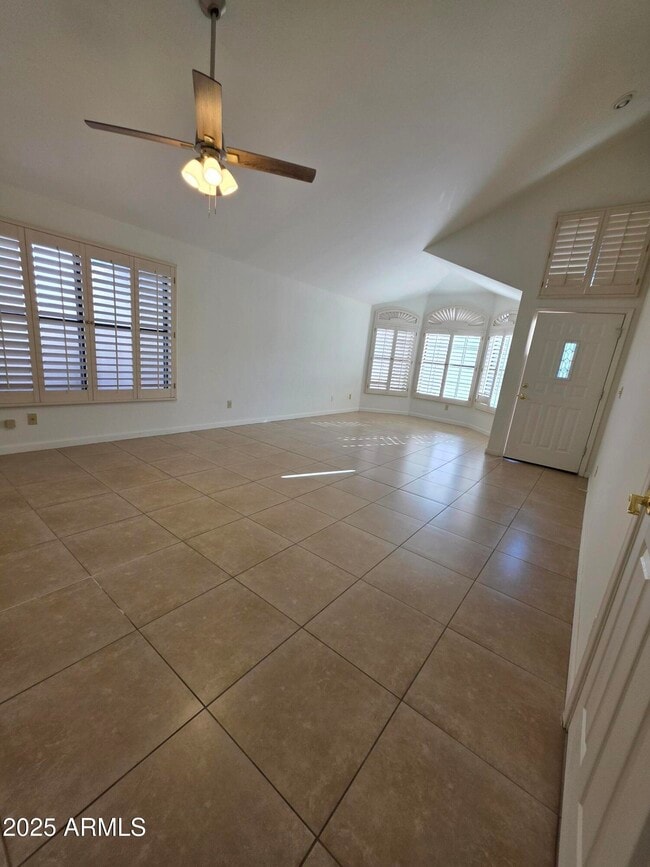 Building Photo - 5946 E Aire Libre Ln