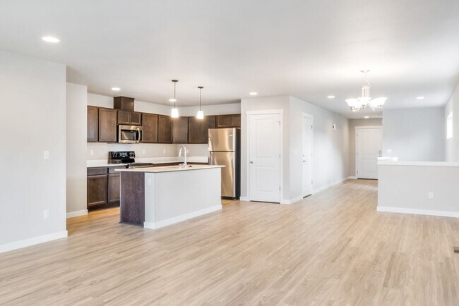 Building Photo - Newly Built 4bd 2.5ba in LSSD