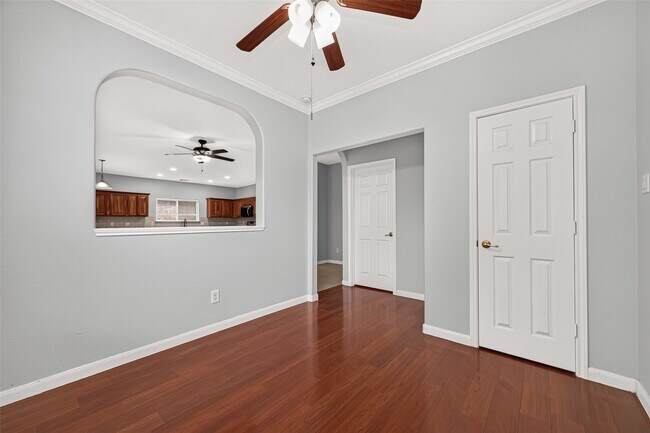 Building Photo - 3223 Legends Creek Dr