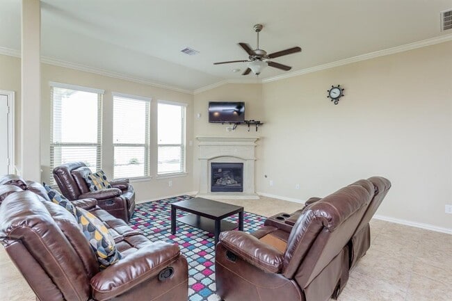 Building Photo - 3707 Cactus Field Ln