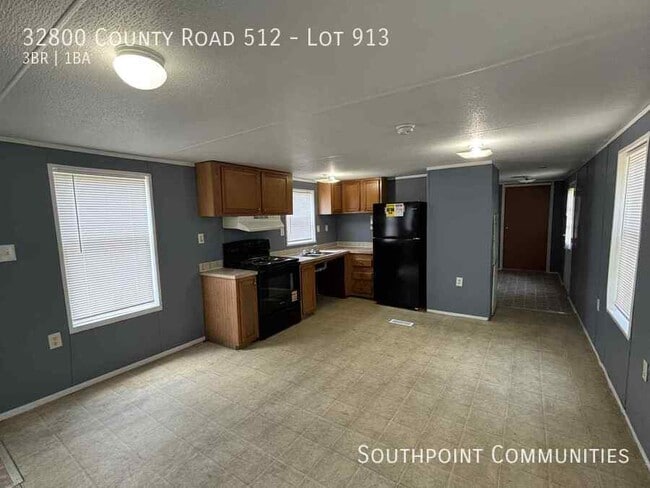 Primary Photo - 32800 Co Rd 512