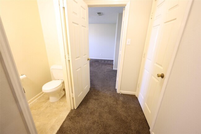Building Photo - 934 Seabourne Meadow Dr