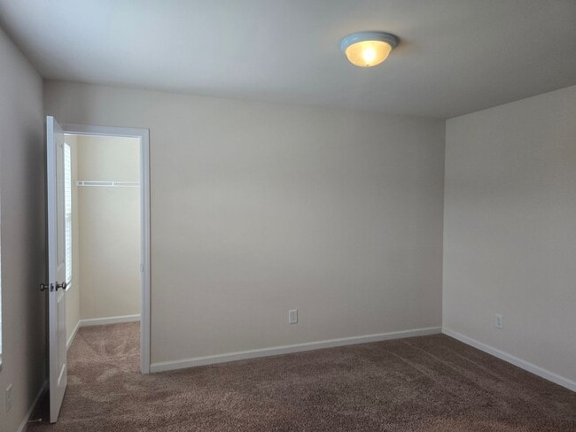 Building Photo - 76 Saddle Oaks Ln