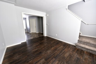 Building Photo - 83 Ennis Dr