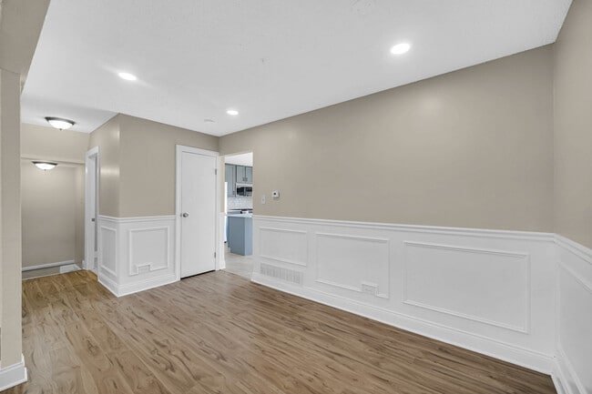 Building Photo - 1313 Court P