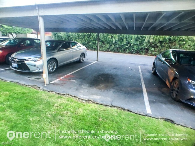 Building Photo - 597 Valley Forge Way