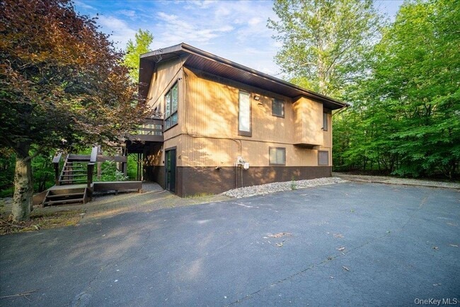 Building Photo - 40 Winterthur Rd