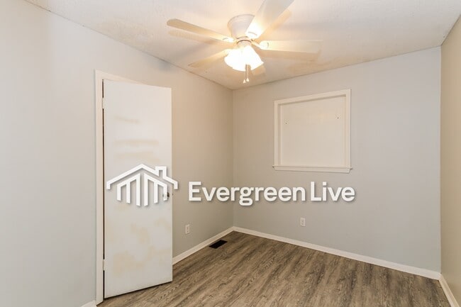 Building Photo - coming soon