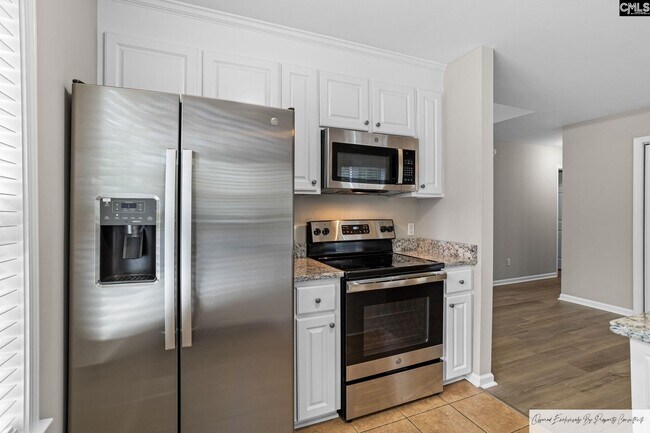 Building Photo - 4005 Hickory St