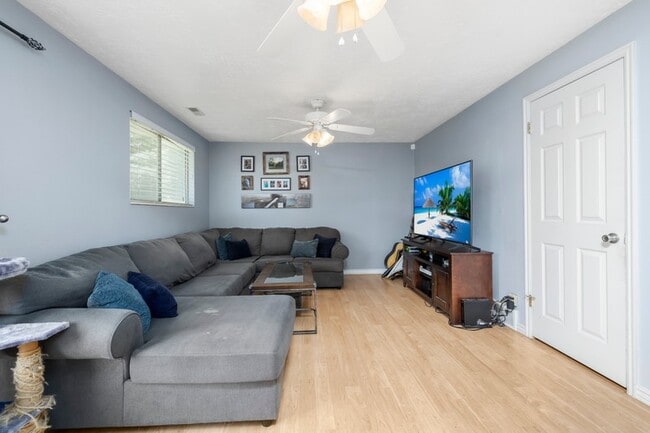 Building Photo - 4113 Cheltonham Way